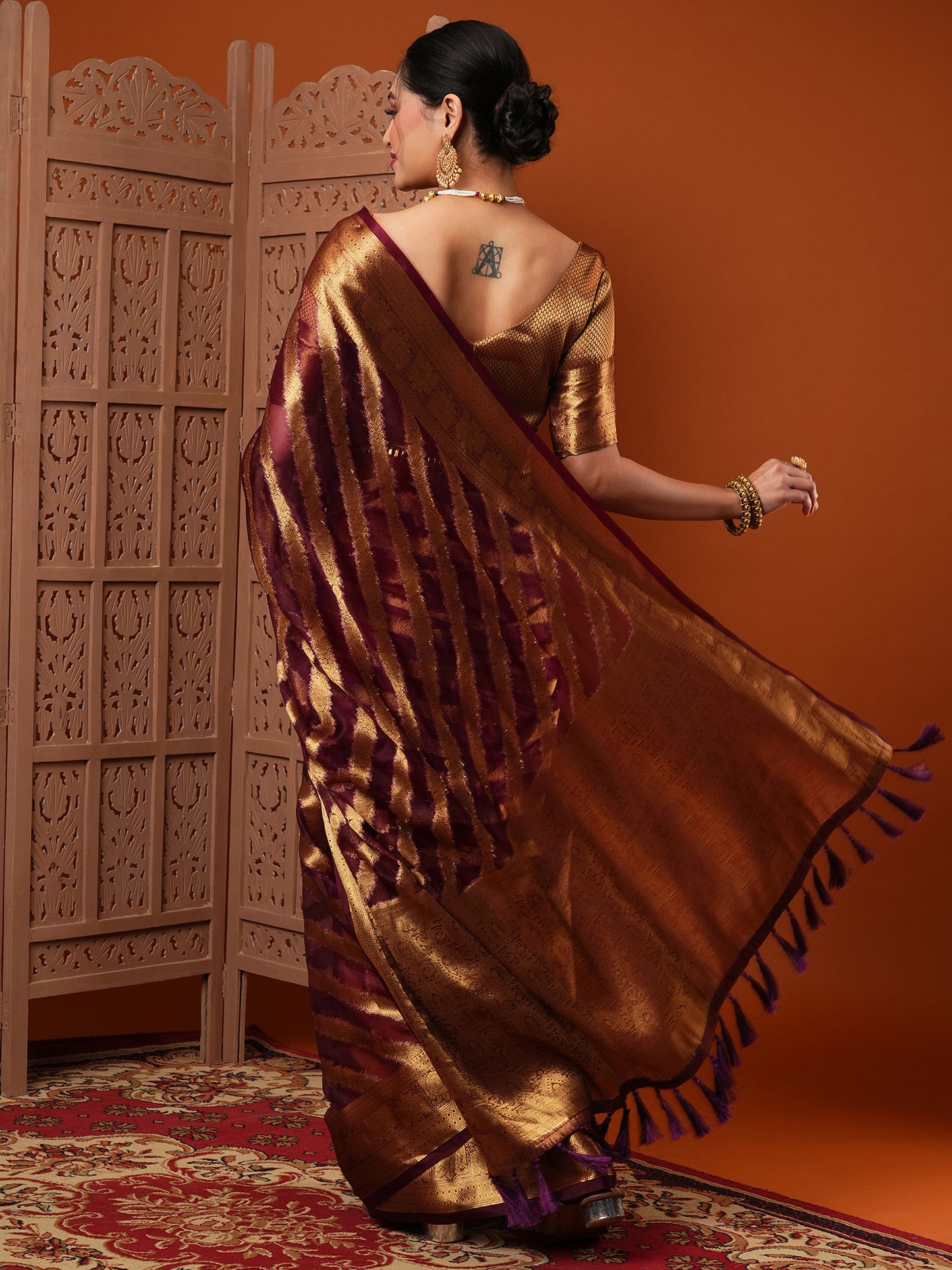 Women's Organza Burgundy Woven Design Designer Saree With Blouse Piece