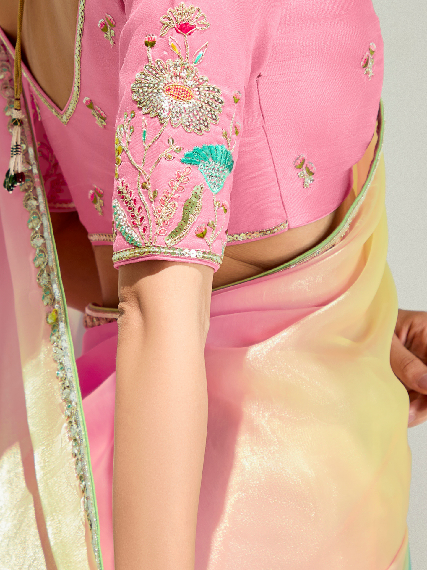 Dhiyona KM Women Rainbow Shade Organza Saree