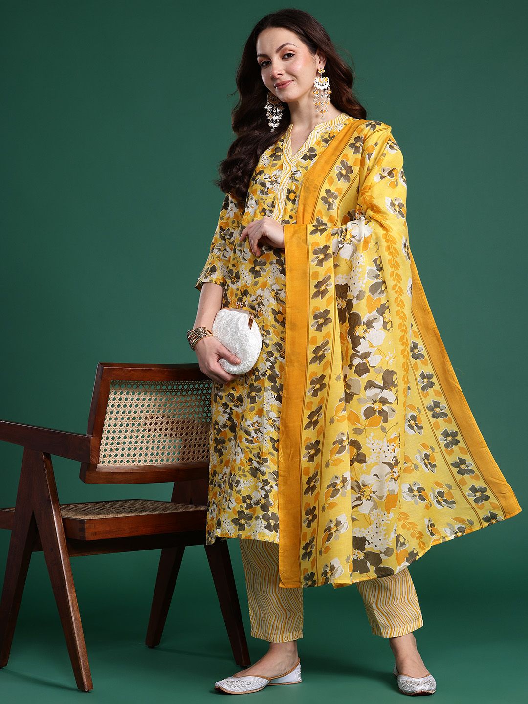 Floral Printed Regular Pure Cotton Kurta with Trousers & Dupatta
