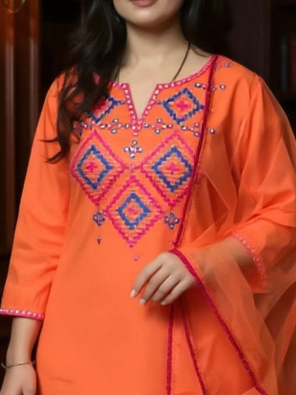 Women Geometric Embroidered V-Neck Mirror Work Kurta with Trousers & Dupatta