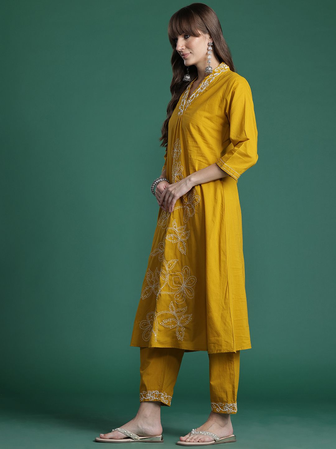 Floral Embroidered Thread Work Pure Cotton Kurta with Trousers & With Dupatta