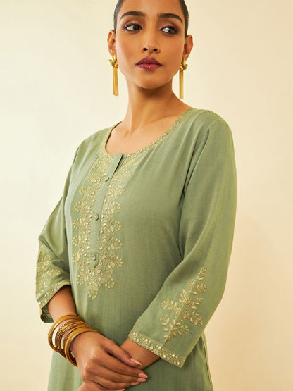 Dhiyona SO Women's Floral Embroidered Regular Sequinned Kurta With Trousers