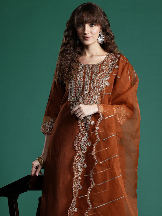 Dhiyona IE Ethnic Motifs Embroidered Sequinned Liva Kurta With Trousers & Dupatta