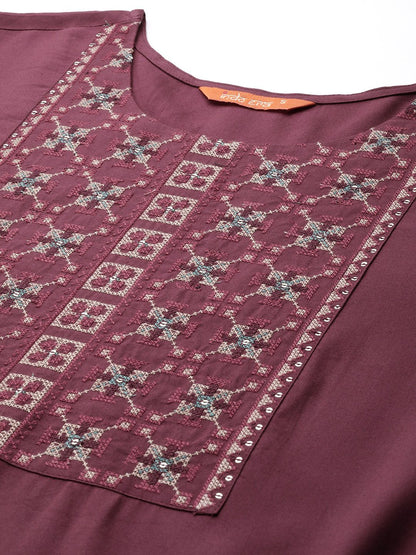 Dhiyona IE Women Embroidered Thread Work Kurta
