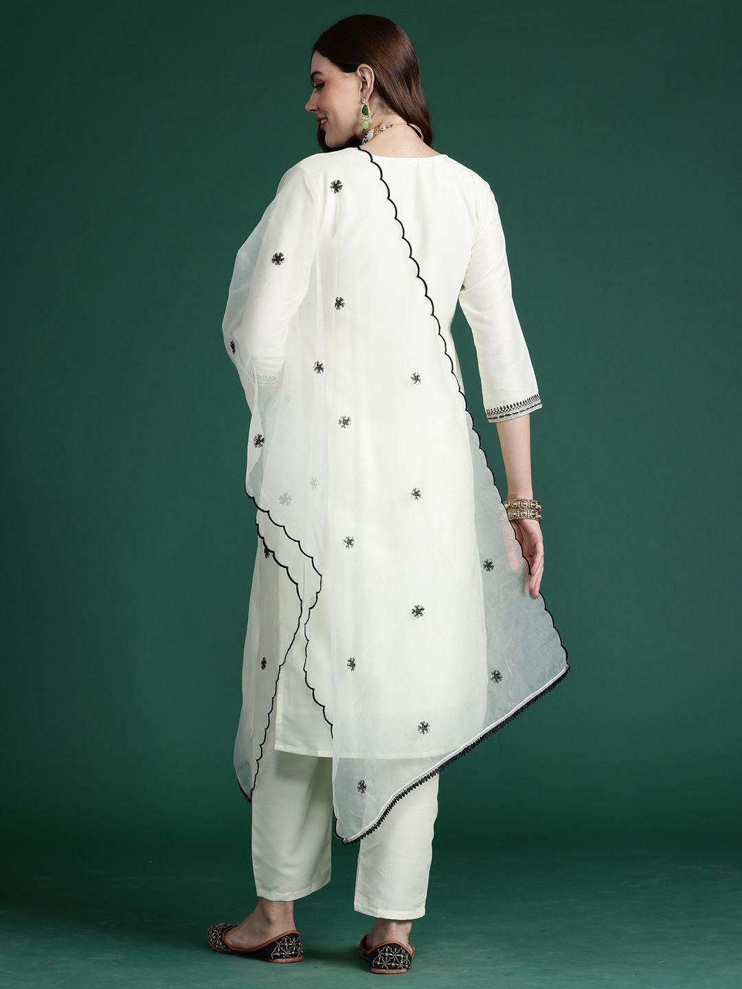 Women Ethnic Motifs Embroidered Regular Thread Work Kurta with Trousers & With Dupatta