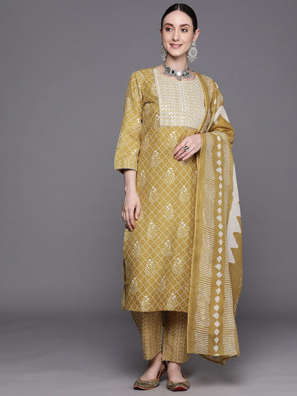 Bandhani Printed Regular Thread Work Pure Cotton Kurta With Trousers & Dupatta