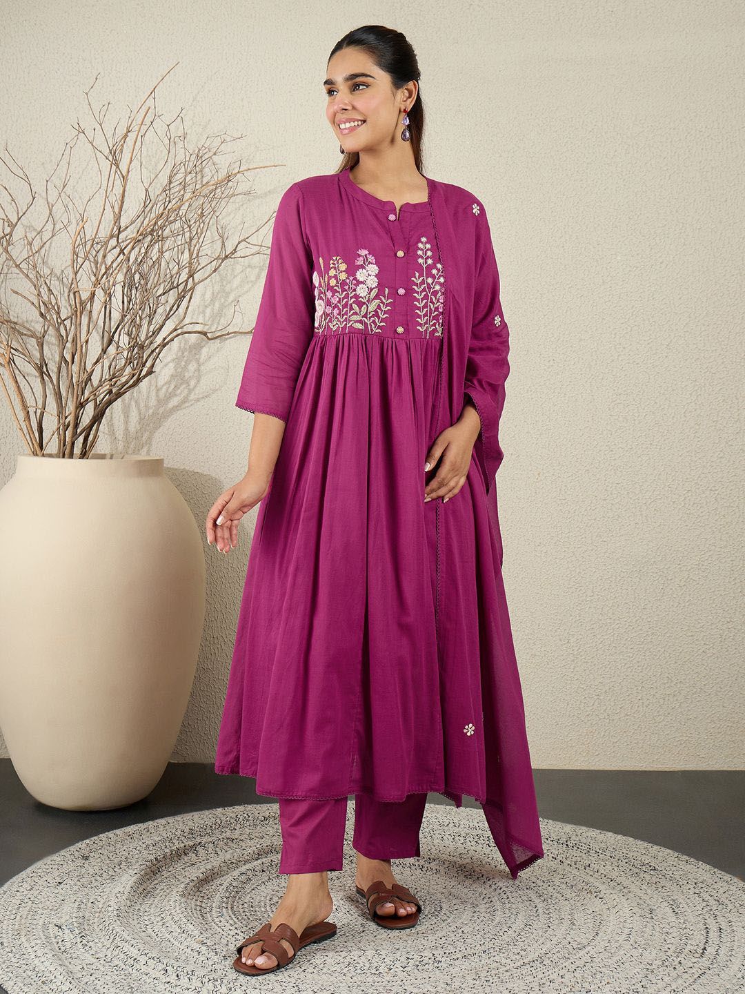 Floral Embroidered Thread Work Pure Cotton Kurta With Trousers & Dupatta