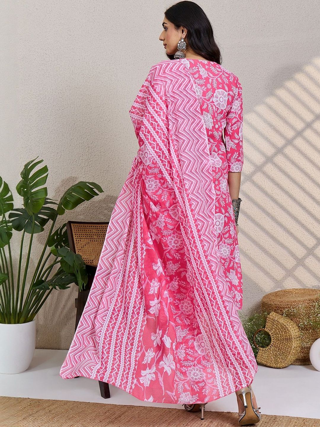 Women Floral Printed Pure Cotton Kurta with Trousers & Dupatta