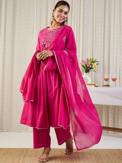 Embroidered Notch Neck Thread Work Pure Cotton Kurta With Trousers & Dupatta