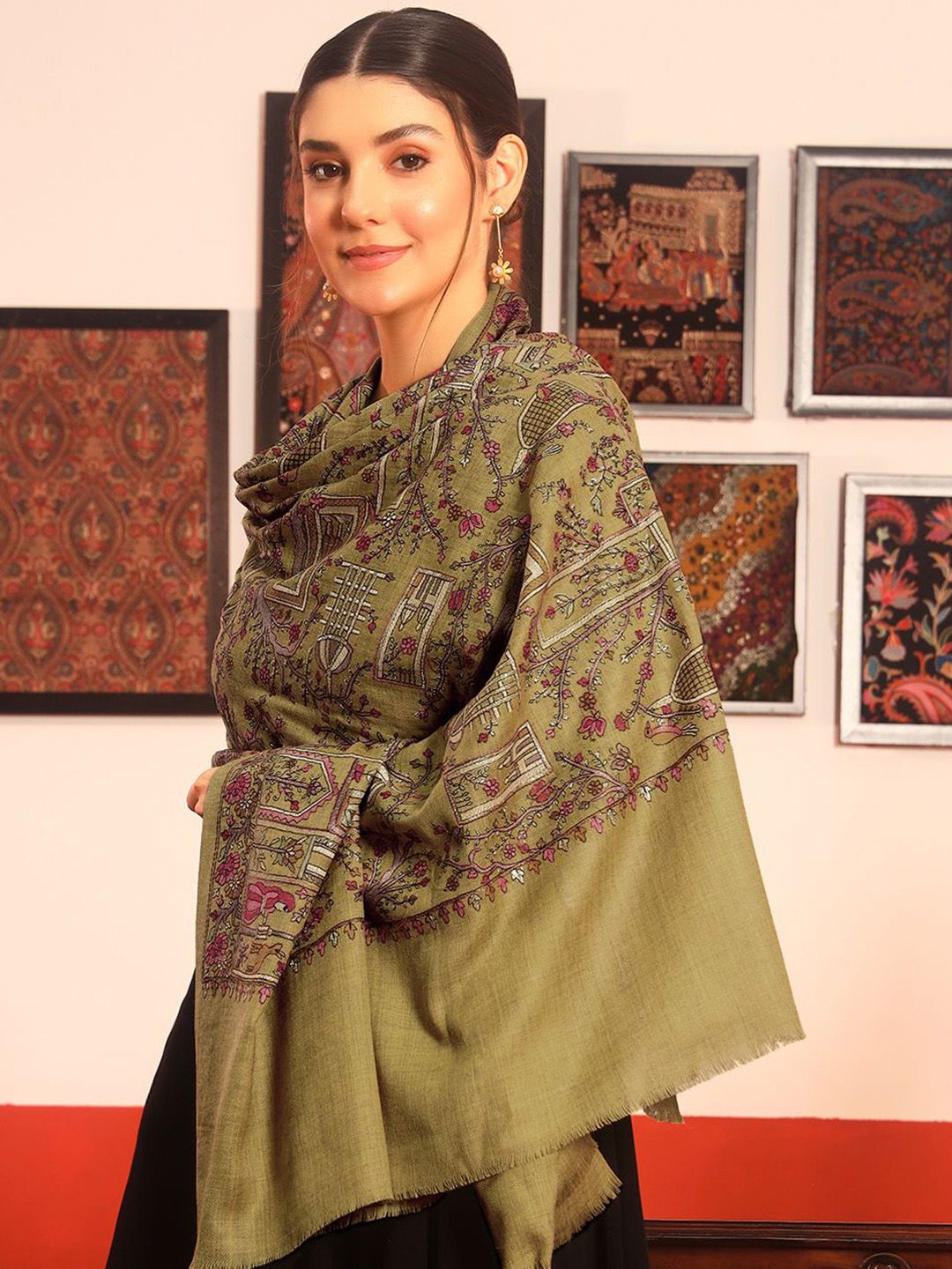 Dhiyona PA Floral Embroidered Shawl