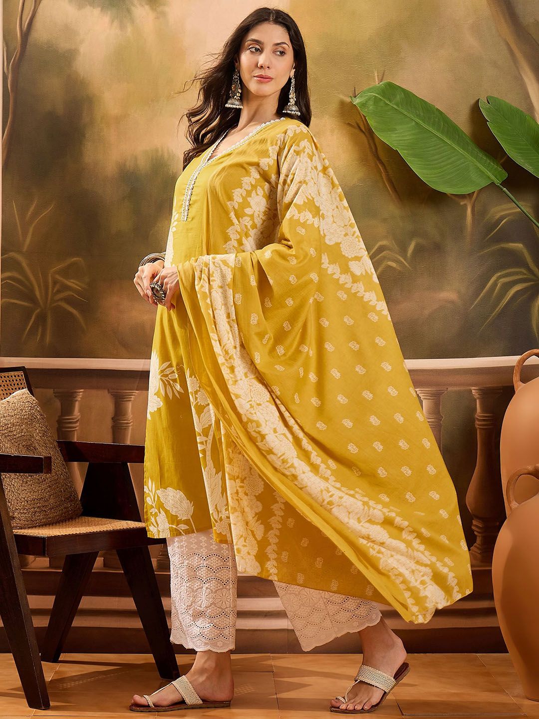 Dhiyona SN Women's Floral Printed Thread Work Pure Cotton Straight Kurta Set With Dupatta