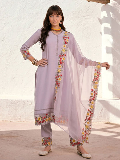Dhiyona CH Women Floral Embroidered Regular Thread Work Kurta with Trousers & With Dupatta