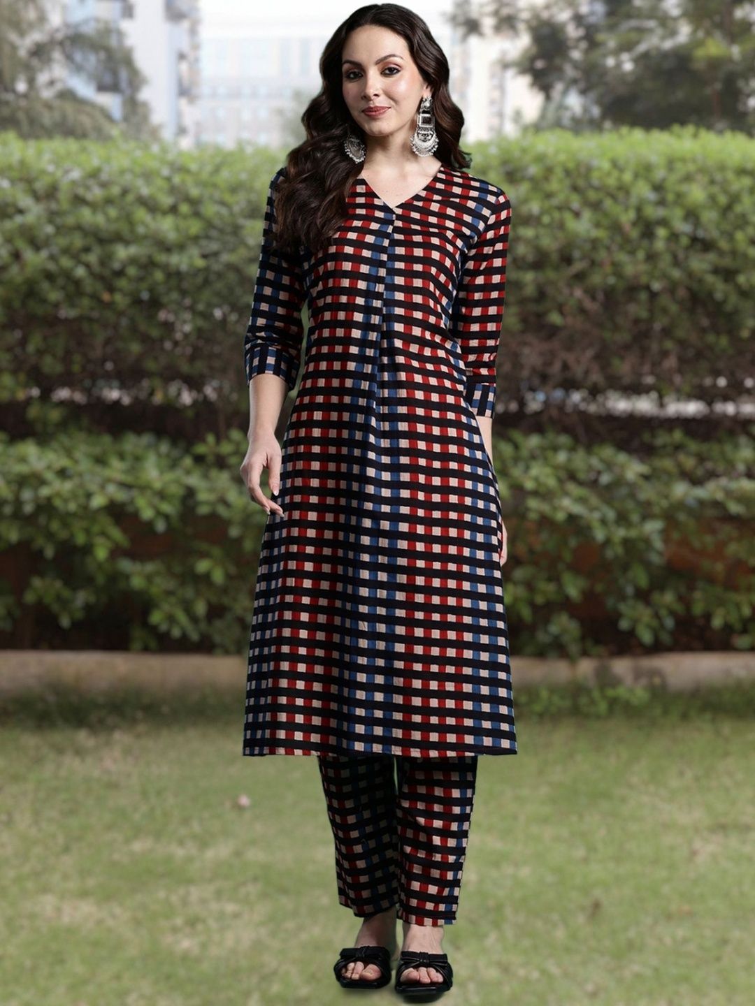 Dhiyona IE Women Printed Regular Pure Cotton Kurta with Trousers
