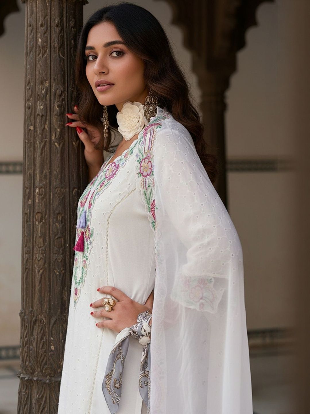 Floral Embroidered Thread Work Pure Cotton Straight Kurta With Trousers & Dupatta