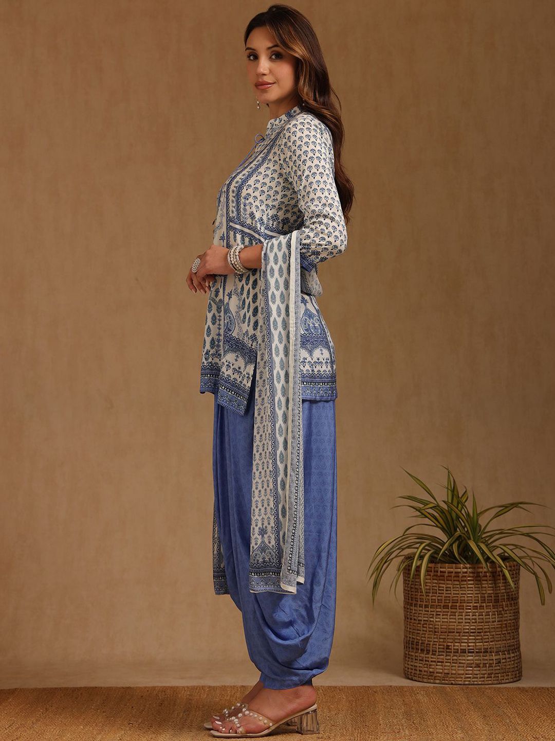 Dhiyona SO Women's Floral Printed Mandarin Collar Muslin Straight Kurti With Dhoti Pants & Dupatta