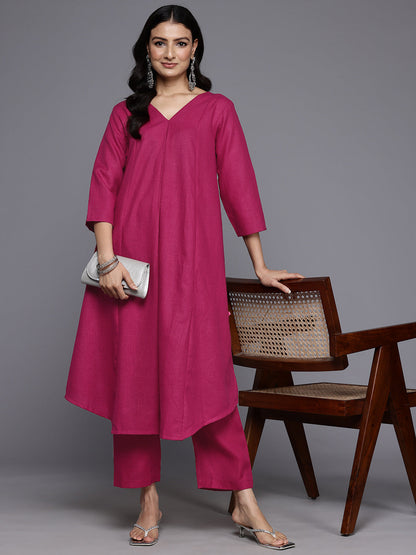 Dhiyona VR Women's Magenta Solid A-Line Kurta Paired With Tonal Bottom