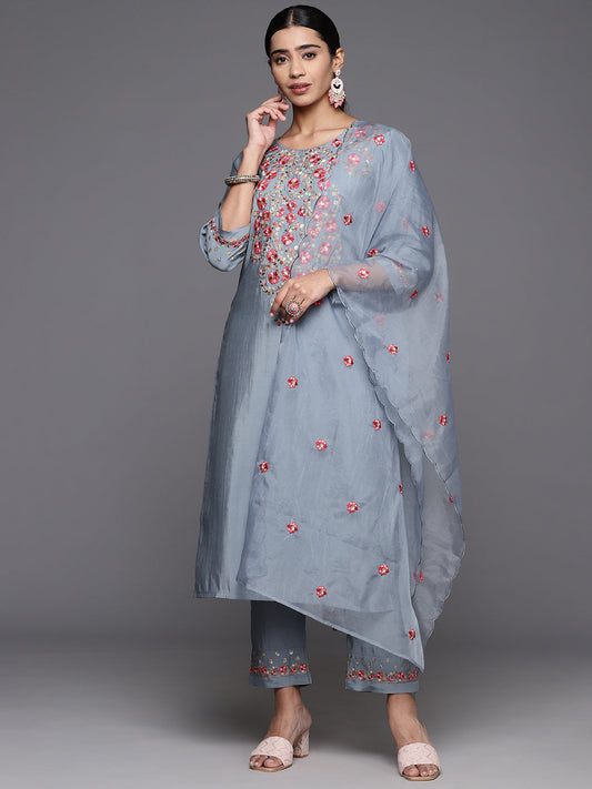 Dhiyona VR Women's Blue Embroidered Kurta Paired With Tonal Bottom And Organza Embroidered Dupatta
