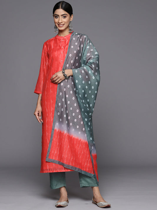 Dhiyona VR Women's Red Bandhani Printed Straight Kurta Paired With Contrast Solid Bottom And Printed Dupatta