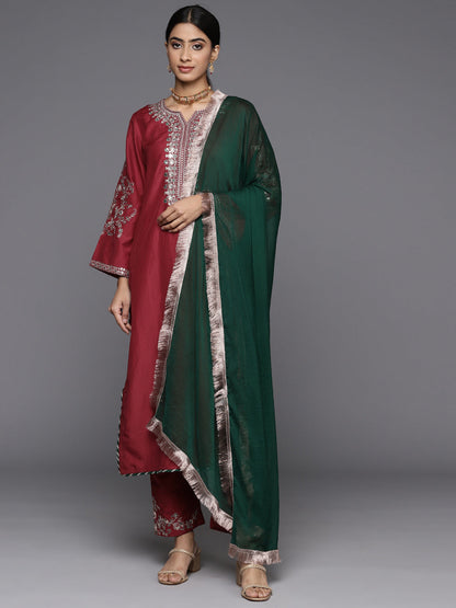 Dhiyona VR Women's Maroon Round Neck Yoke Embroidered Straight Kurta Paired With Tonal Embroidered Bottom And Contrast Dupatta With Fringes