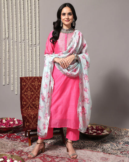 Dhiyona VR Women's Pink Floral Embroidered Regular Chanderi Silk Kurta With Trousers & With Dupatta