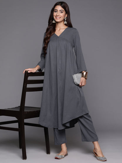 Dhiyona VR Women's Grey Empire Gathered Details A-Line Kurta Paired With Tonal Bottom