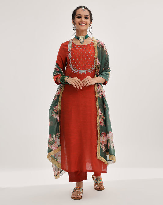 Dhiyona VR Women's Maroon & Silver Embroidered Straight Kurta With Solid Trouser And Printed Dupatta With Fringes
