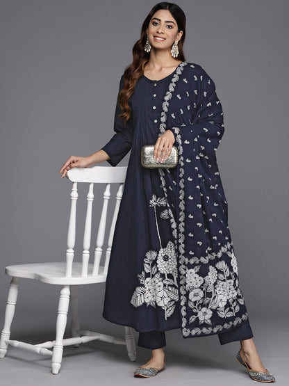 Dhiyona VR Women's Blue Floral Printed Kurta With Bottom And Dupatta