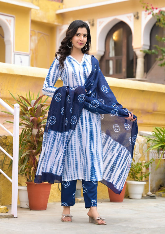 Women Dark Blue Printed Viscose Rayon Kurta And Pant Set