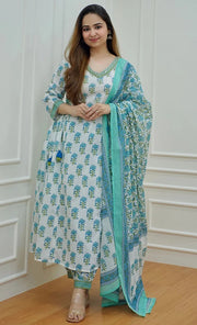 Women White Printed Pure Cotton Kurta And Pant Set