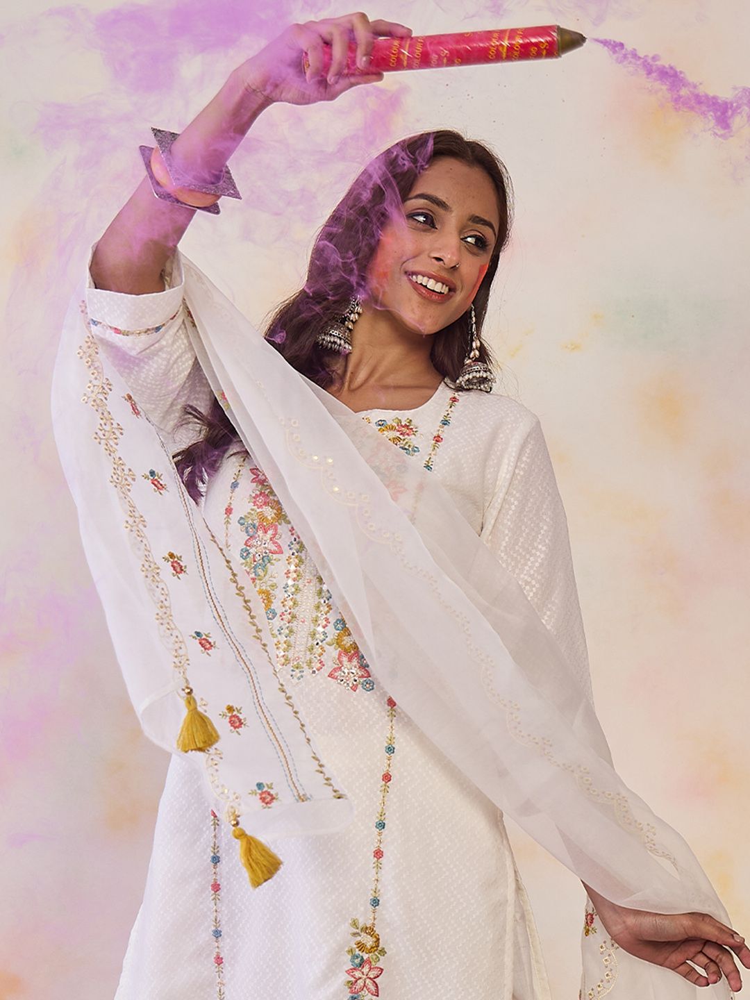 Dhiyona IE Women Floral Embroidered Regular Thread Work Pure Cotton Kurta with Trousers & With Dupatta