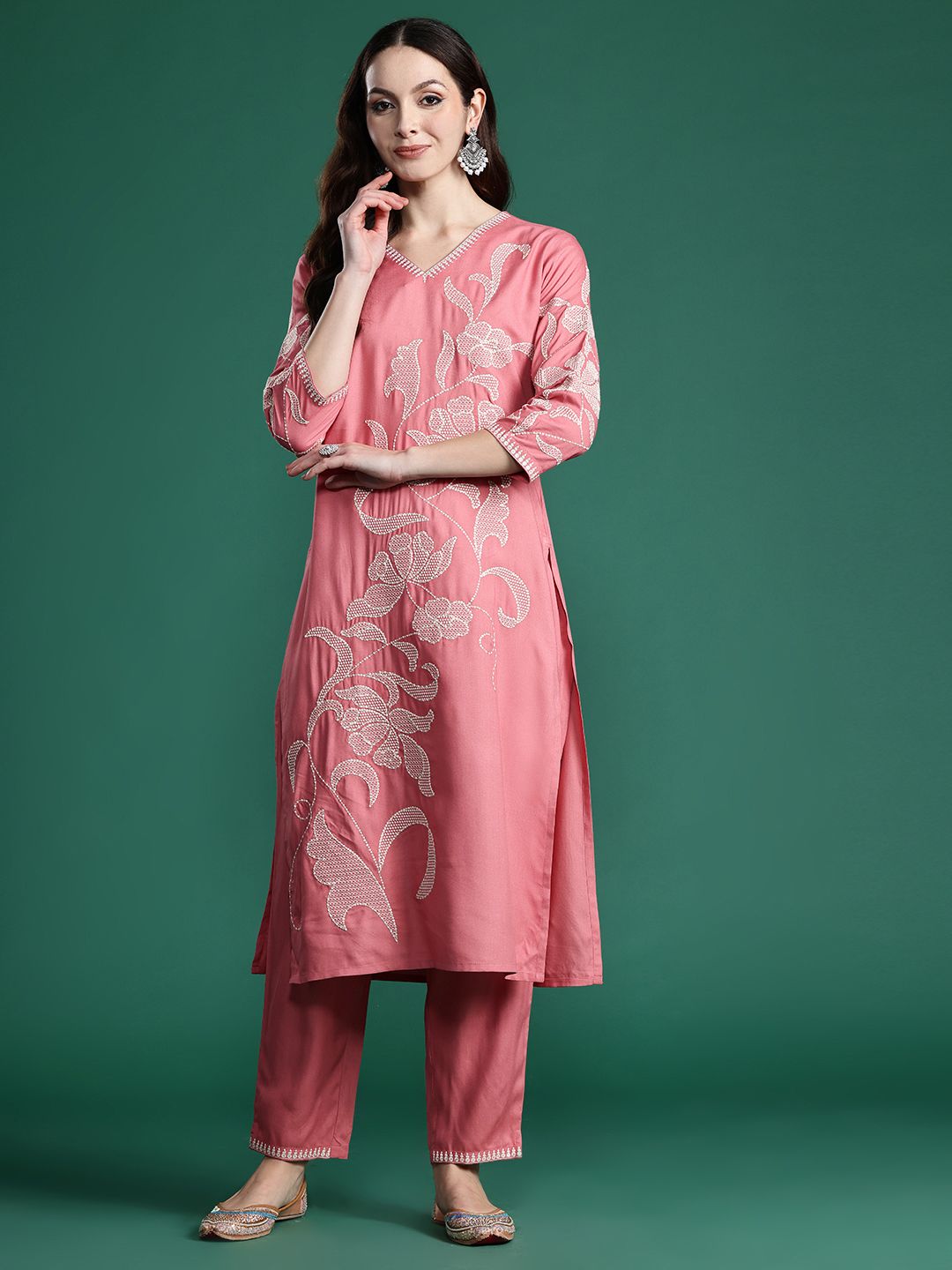Dhiyona IE Floral Embroidered Sequinned Pure Cotton Kurta with Trousers