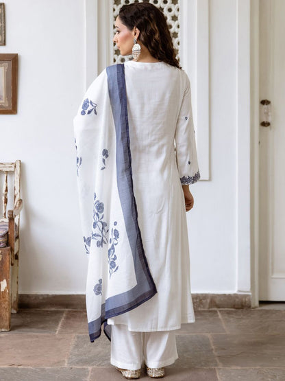 Women Floral Embroidered Regular Thread Work Pure Cotton Kurta with Trousers & With Dupatta