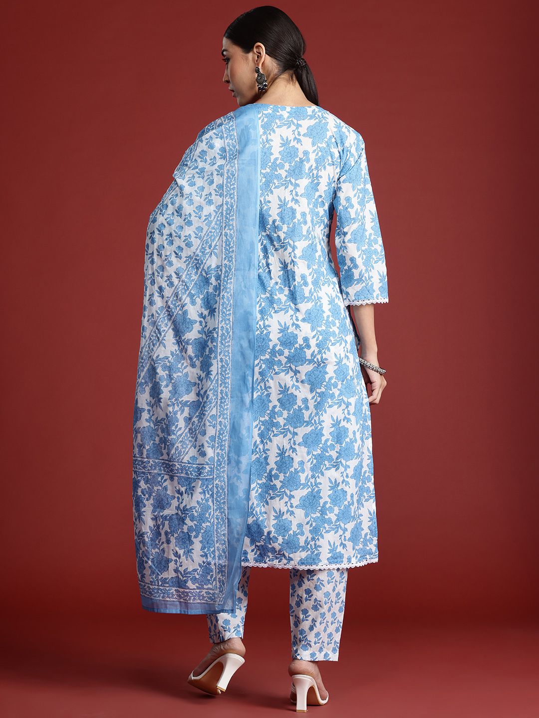 Dhiyona IE Floral Printed Panelled Beads & Stones Pure Cotton Kurta With Trousers & Dupatta