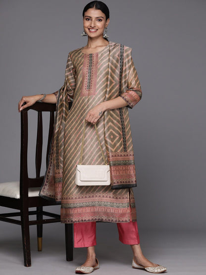 Dhiyona VA Women's Leheriya Striped Regular Kurta with Trousers & Dupatta