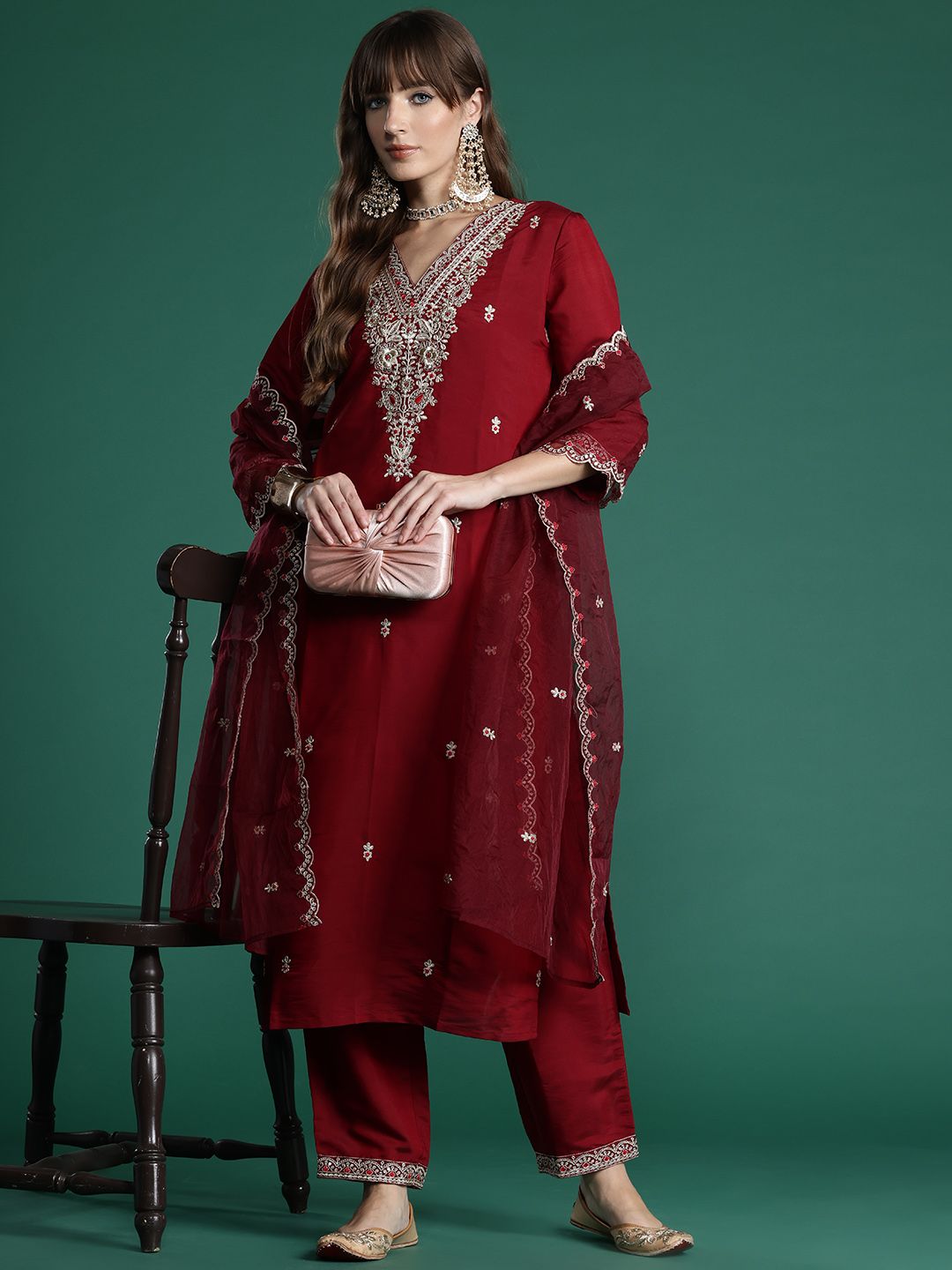 Dhiyona IE Floral Embroidered Sequinned Kurta with Trousers & With Dupatta