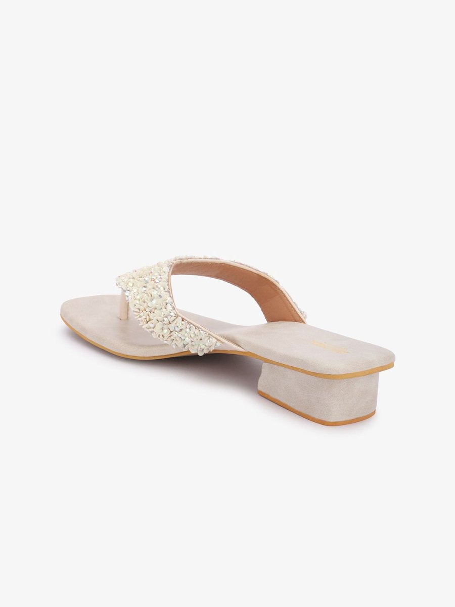 Dhiyona AK Women Embellished T-Strap Flats