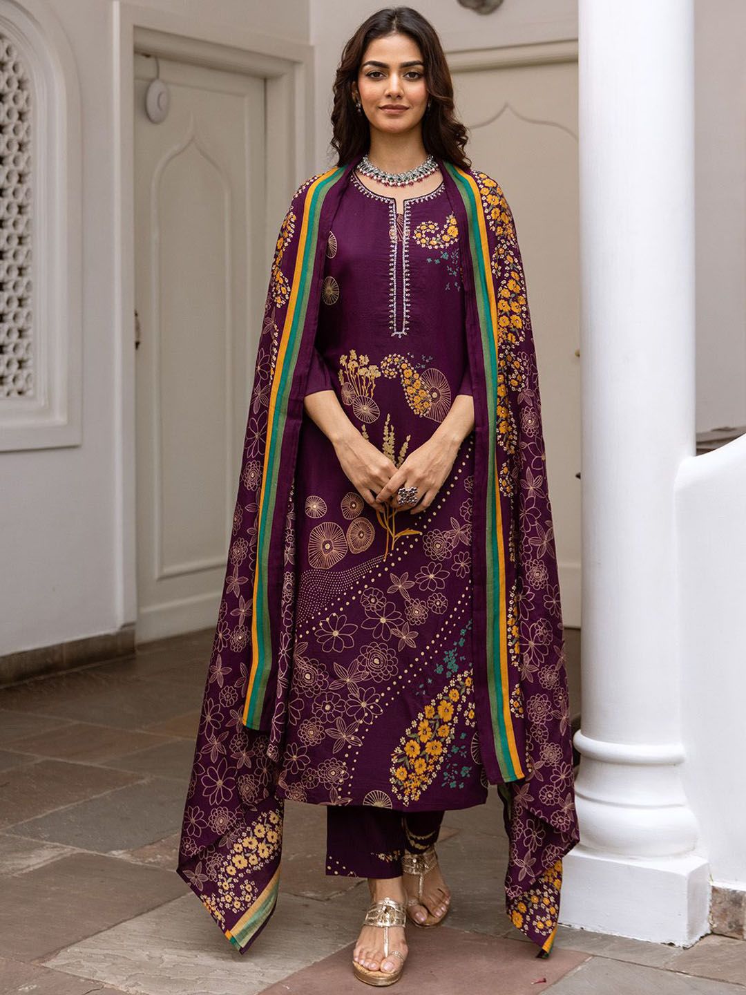 Dhiyona IS Women's Women Floral Printed Regular Thread Work Kurta with Trousers & With Dupatta