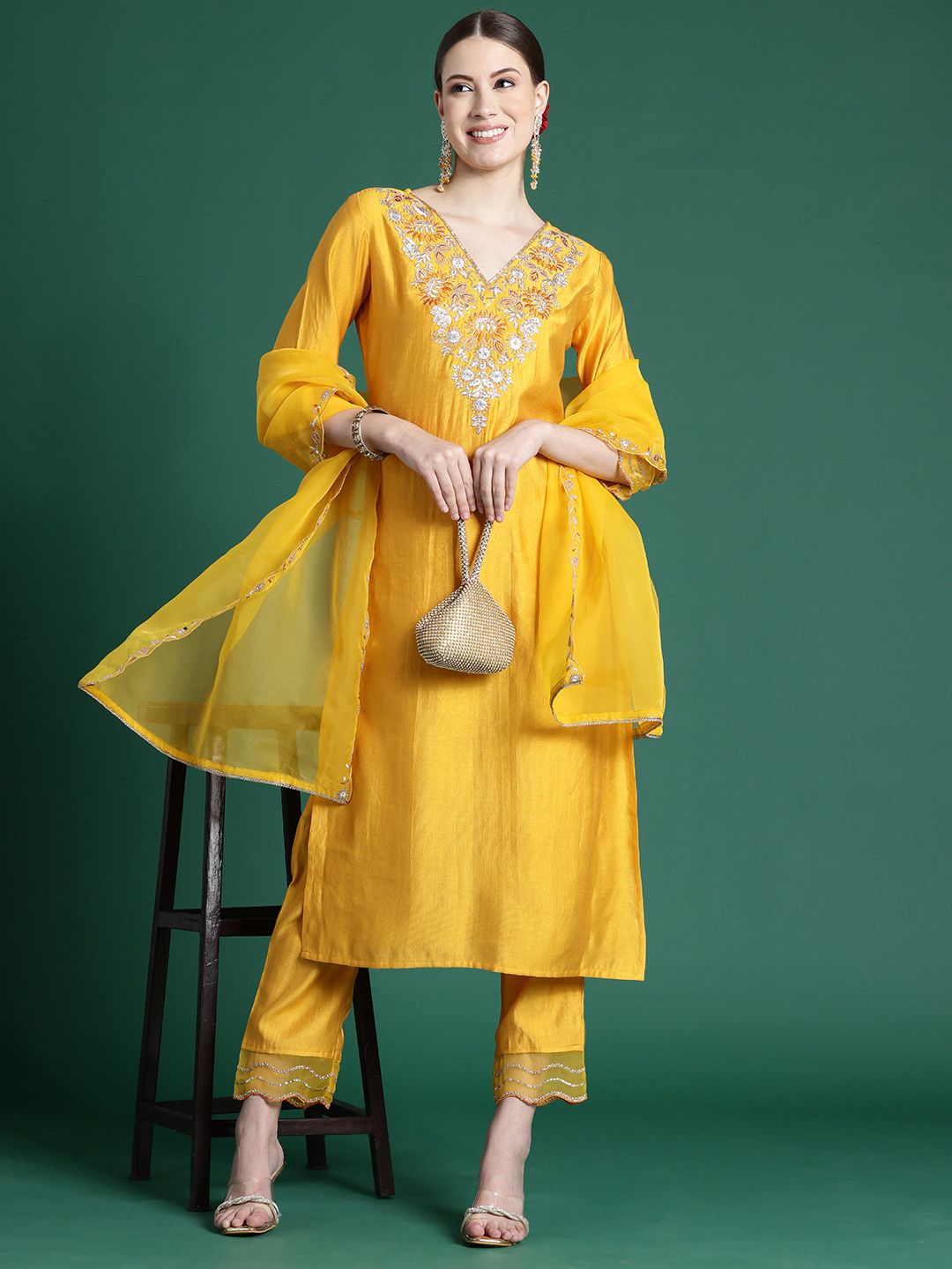 Dhiyona IE Floral Embroidered Thread Work Liva Kurta With Trousers & Dupatta