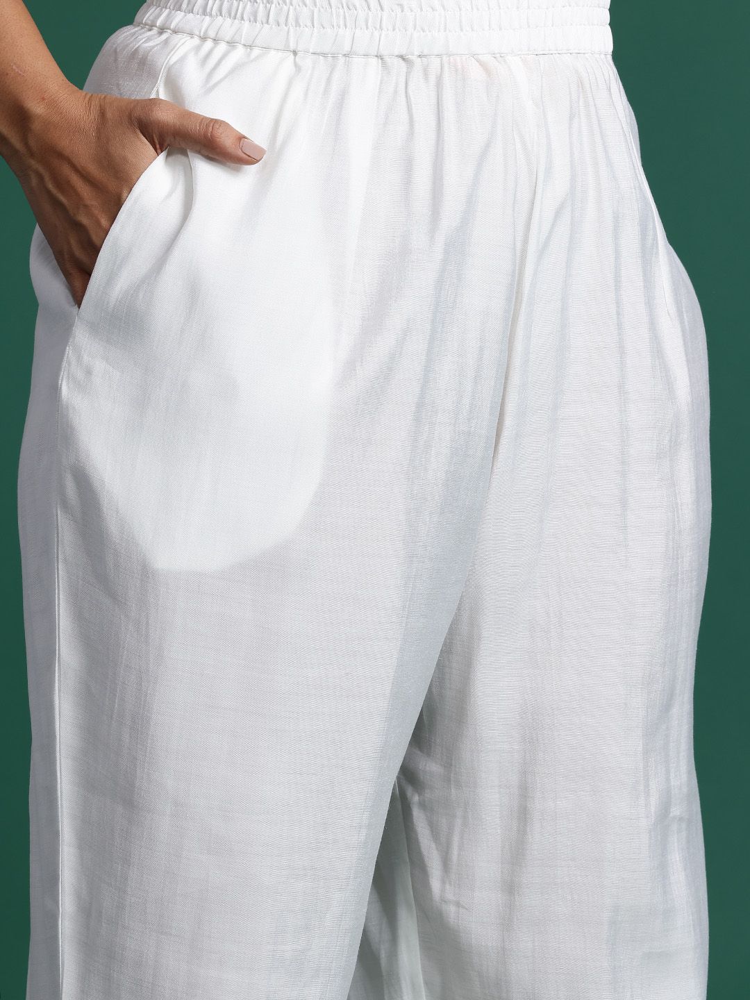 Plus Size Floral Embroidered Beads & Stones Kurta with Trousers & With Dupatta