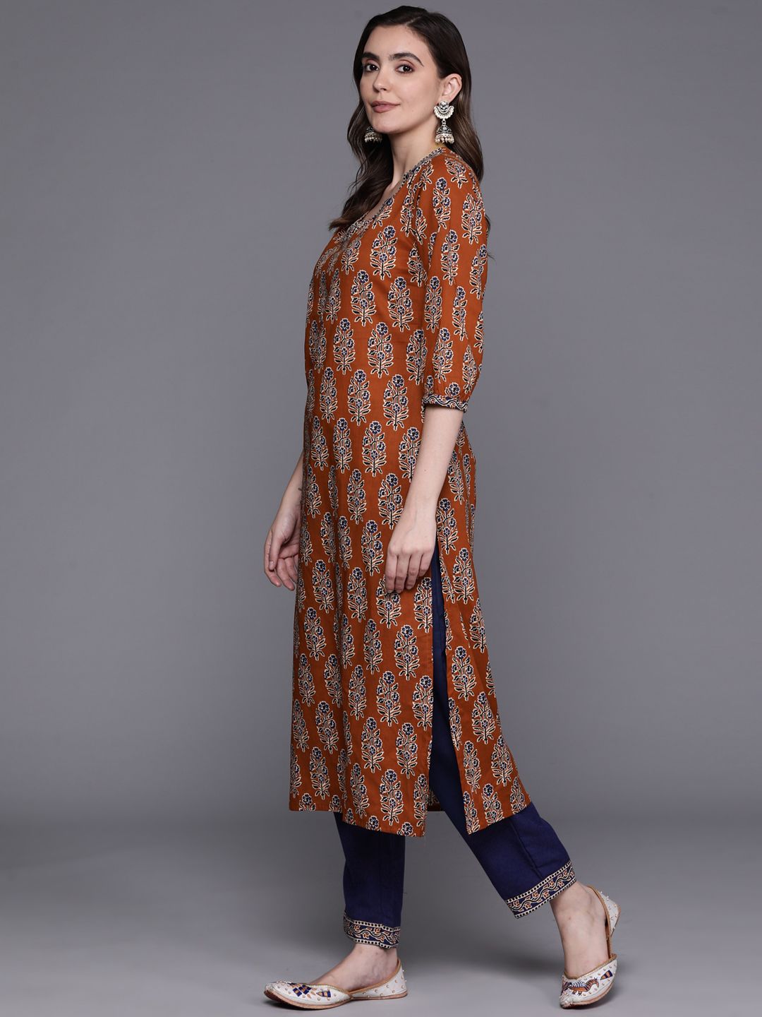 Dhiyona IE Women Ethnic Motifs Printed Pure Cotton Kurta with Trousers & With Dupatta