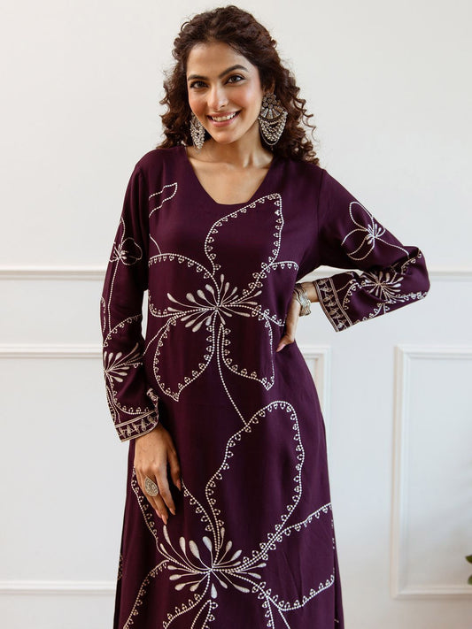 Dhiyona IE Women Floral Embroidered Regular Sequinned Kurta with Trousers