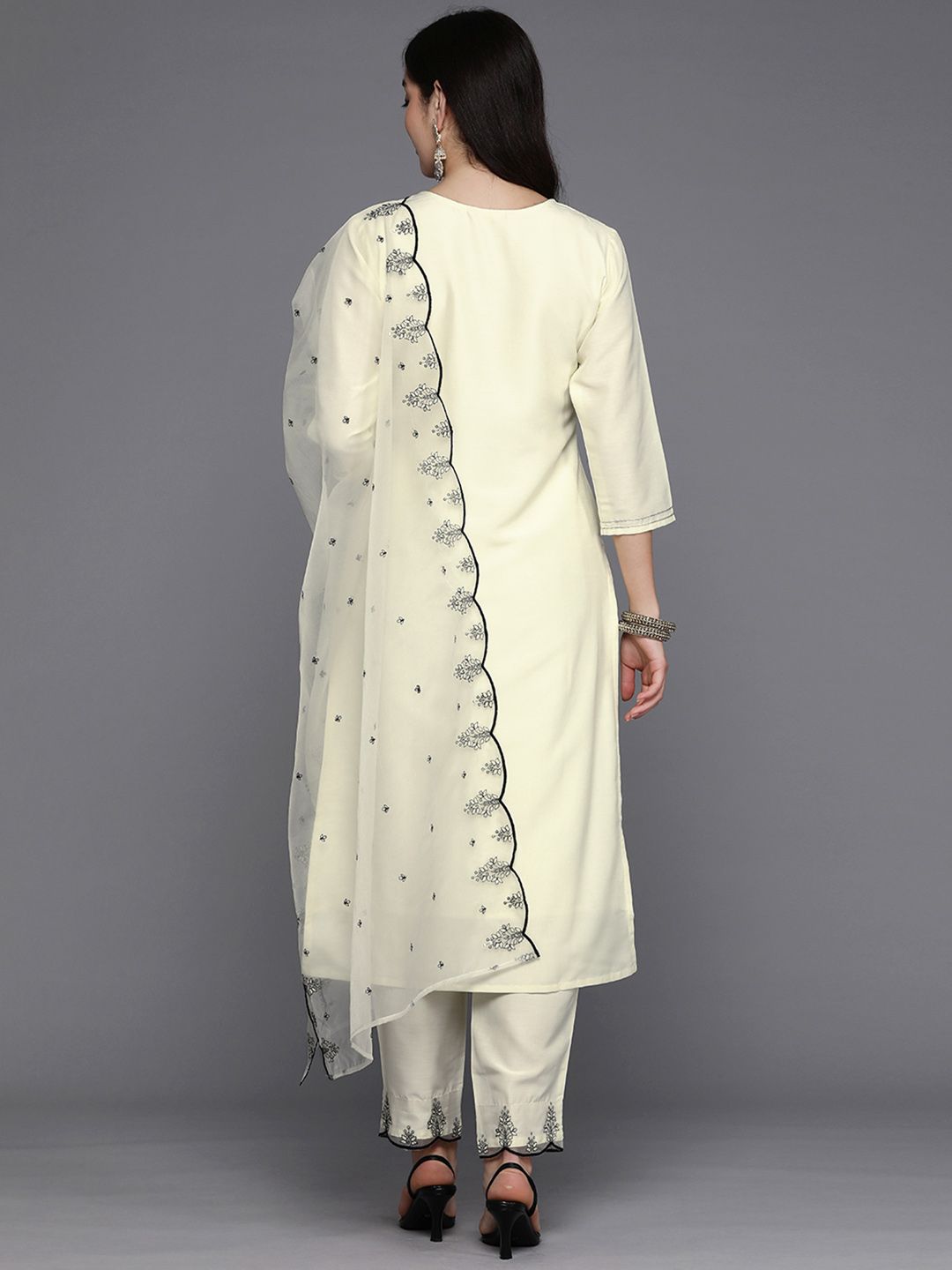 Dhiyona IE Women Ethnic Motifs Embroidered Regular Thread Work Kurta with Trousers & With Dupatta