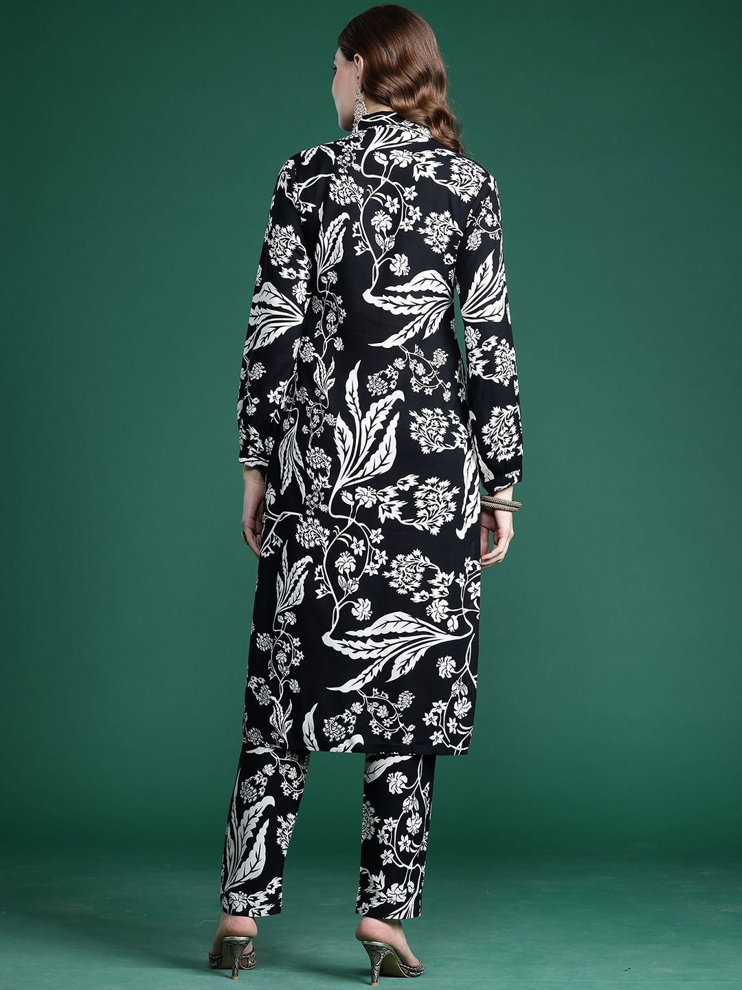 Dhiyona IE Floral Printed Three-Quarter Sleeves Tunic With Trouser