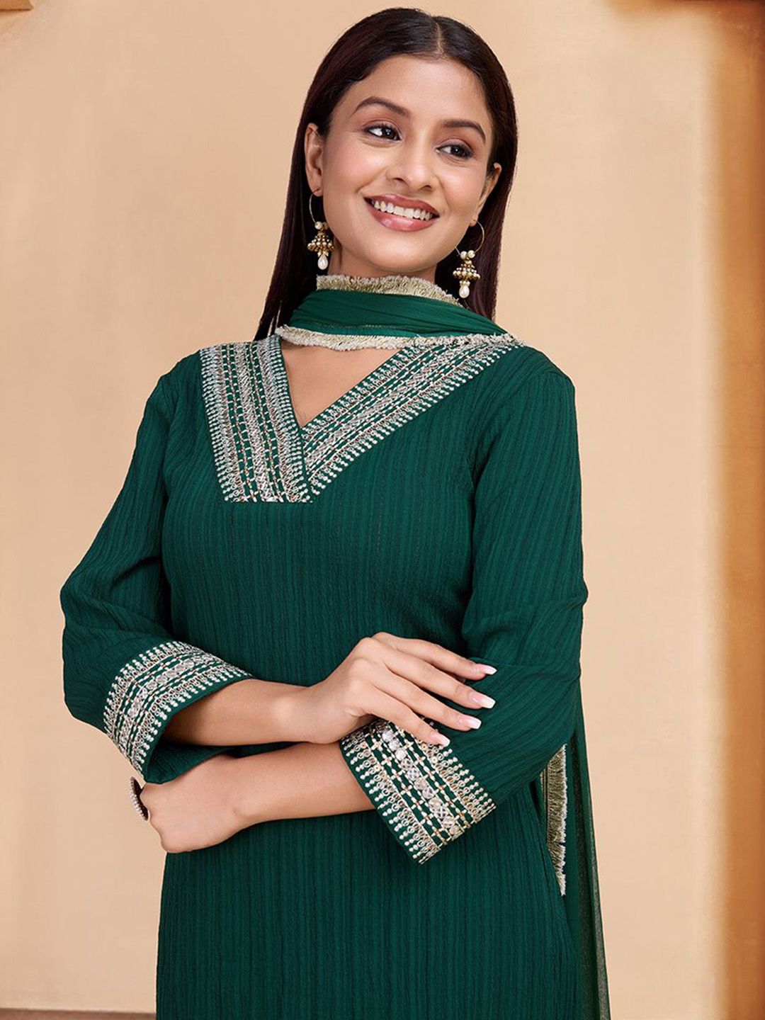 Dhiyona PD Women Embroidered Kurta & Trousers With Dupatta