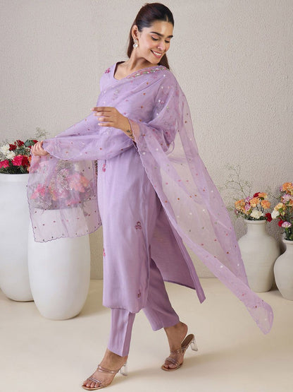 Women Floral Embroidered Kurta with Trousers & Dupatta