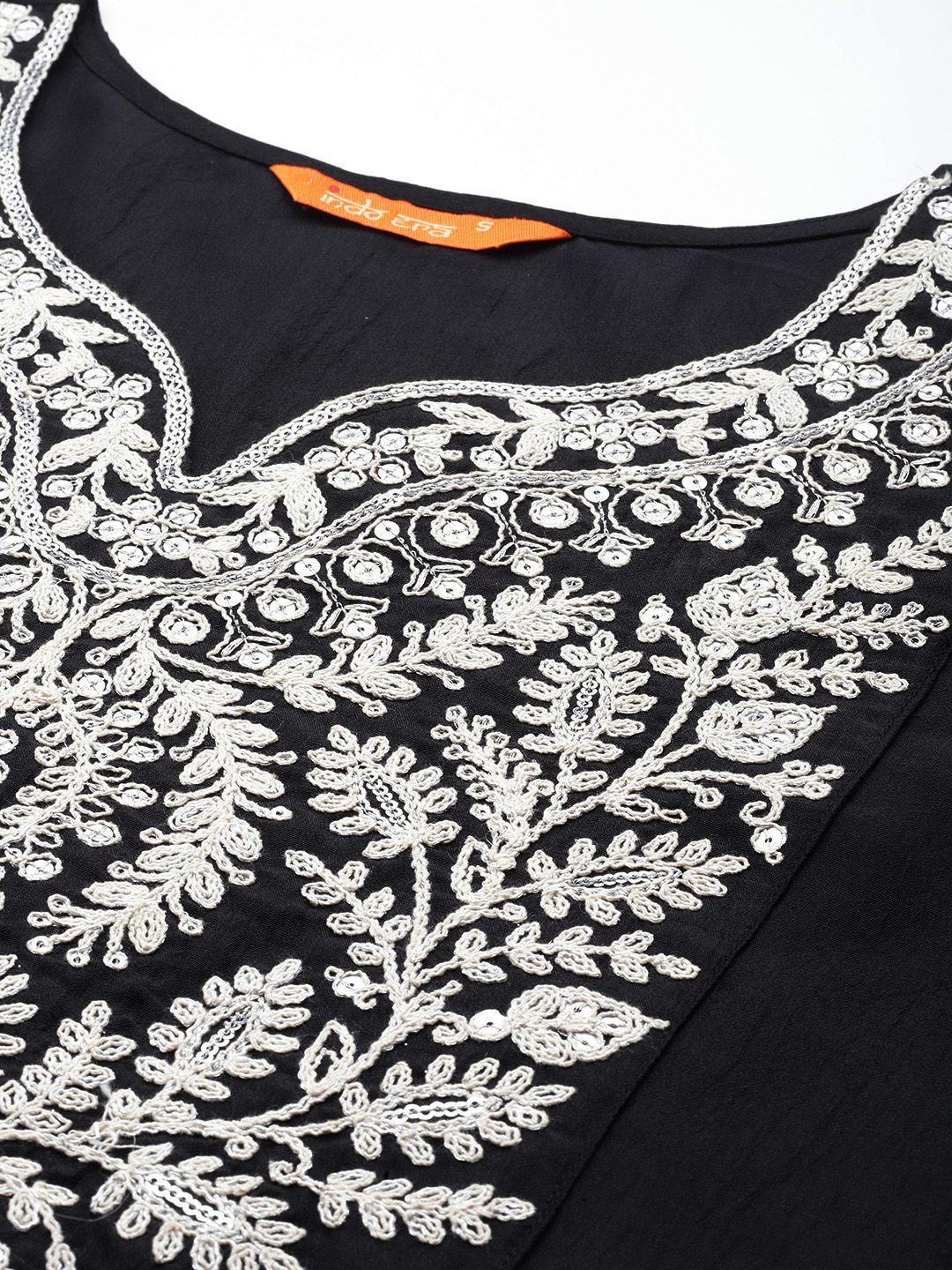 Women Floral Yoke Design Regular Thread Work Kurta with Trousers & Dupatta