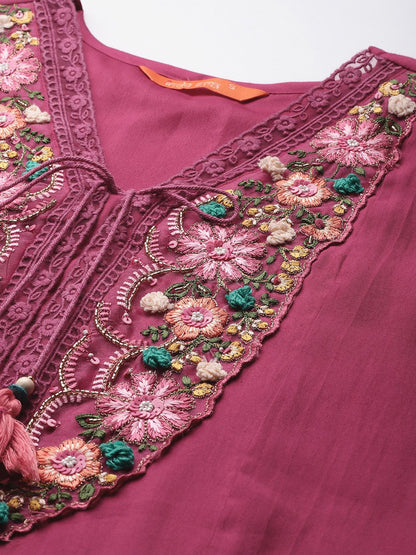 Women Floral Yoke Design Regular Thread Work Kurta with Trousers & With Dupatta