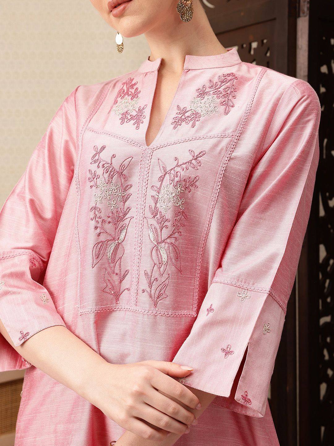 Dhiyona PD Women Floral Yoke Design Thread Work Jashn Kurta with Trousers & Dupatta