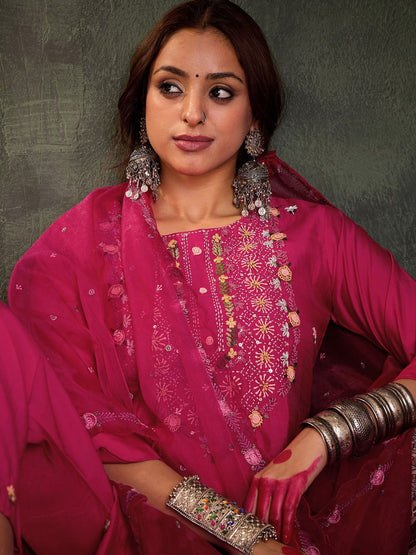 Dhiyona IE Women Floral Embroidered Regular Thread Work Kurta with Trousers & With Dupatta