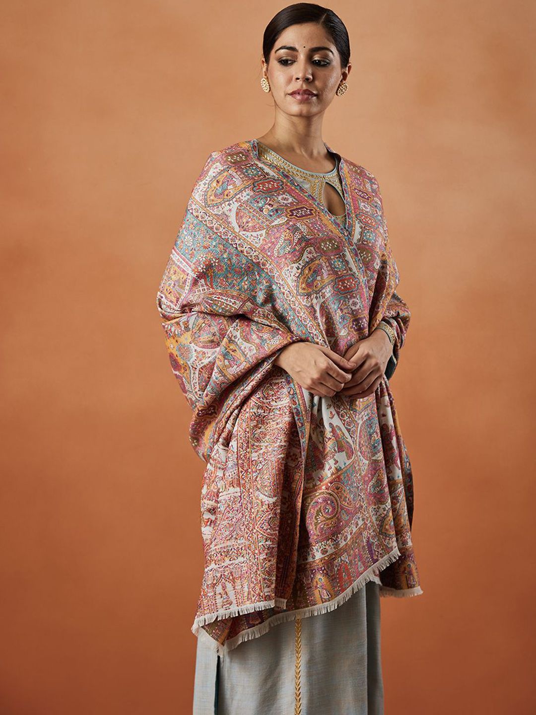 Dhiyona PA Ethnic Motifs Woven Design Shawl